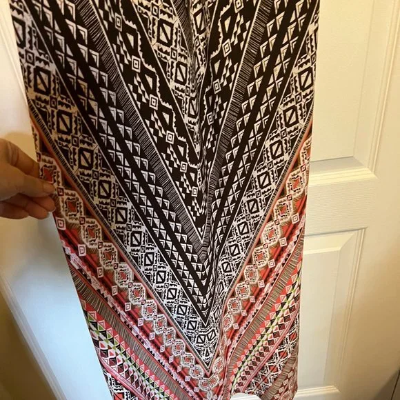 Cato-Small maxi Dress-embellished neck line, beads - Picture 10 of 11